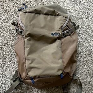 REI 18L Backpack - Tan